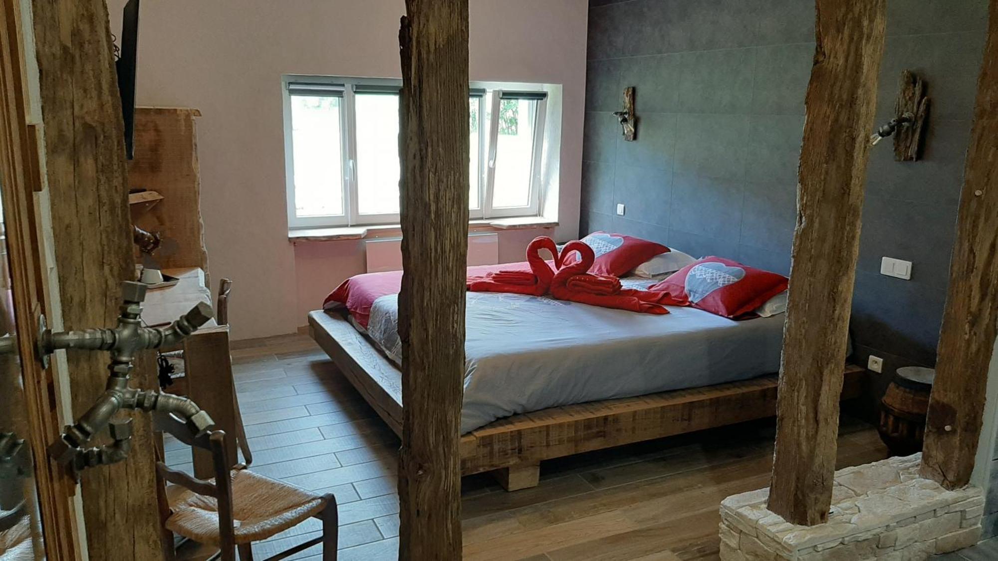 La Berrycurienne Proche Du Zoo De Beauval Saint-Aignan Avec Sdb, Wc Et Spa Privatif Pour Chaque Chambre Luçay-le-Mâle Pokój zdjęcie
